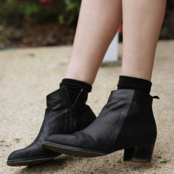 Modern Vice Carly Boot - Crinkle Lamb Size 9 - Picture 1 of 11